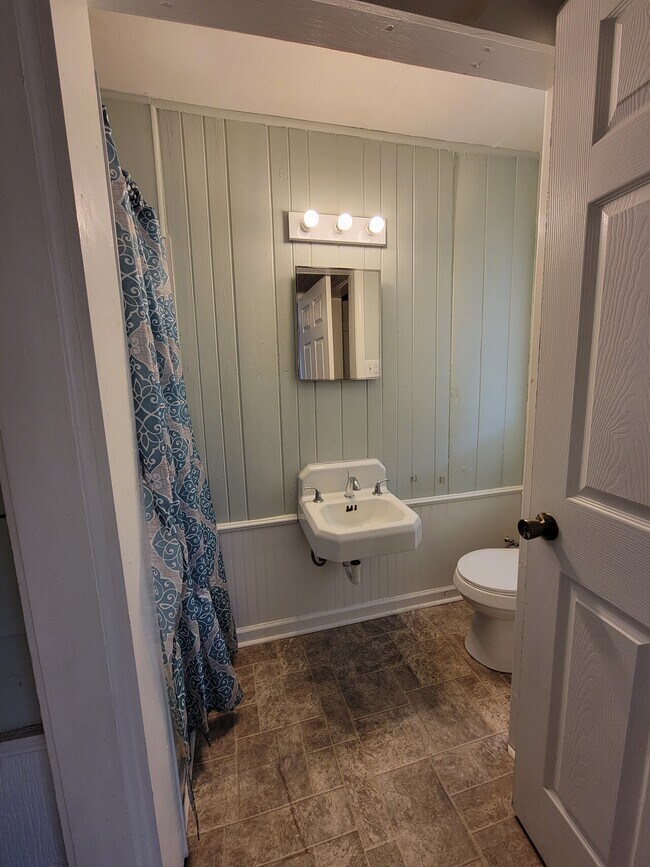 Building Photo - 1622 Colleton Ave