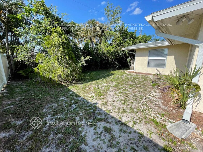 Building Photo - 3729 Allenwood St