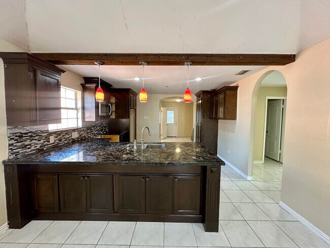 Building Photo - 3023 Potomac Loop