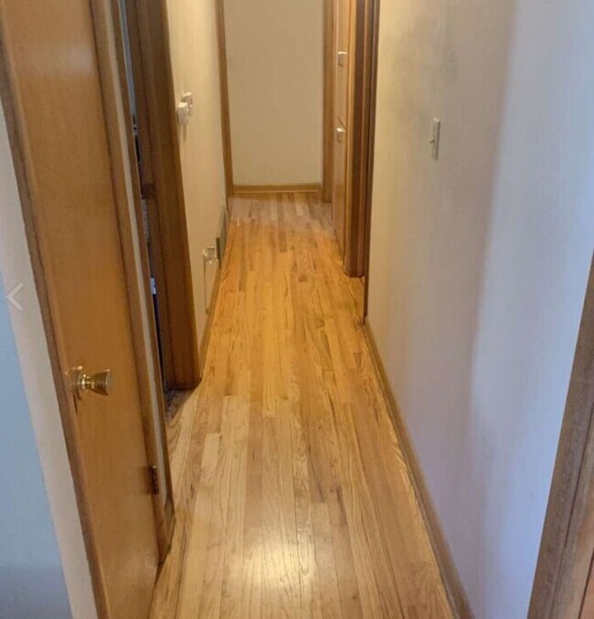 Building Photo - $2,200 | 3 Bedroom, 3 Bathroom House | Pet Friendly* | Available for August 1st, 2026 Move In!