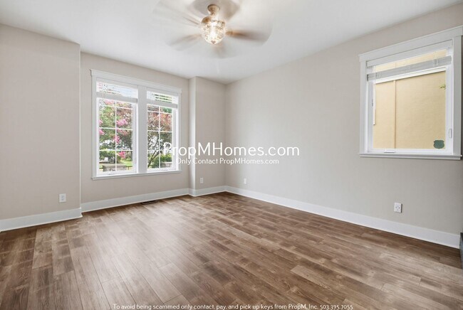 Building Photo - 11641 SW Grenoble St