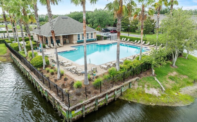 Building Photo - 13336 Solar Dr