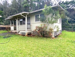 Building Photo - Mililani 2 Bed, 1 Bath Rental with Washer + Dryer
