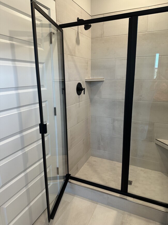 Building Photo - 1021 Royal Gorge Private Ct