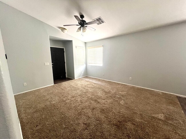 Building Photo - 28496 N Dolomite Ln