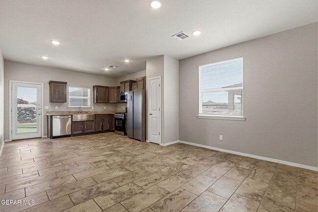 Building Photo - 10624 Hidden Chapel Pl