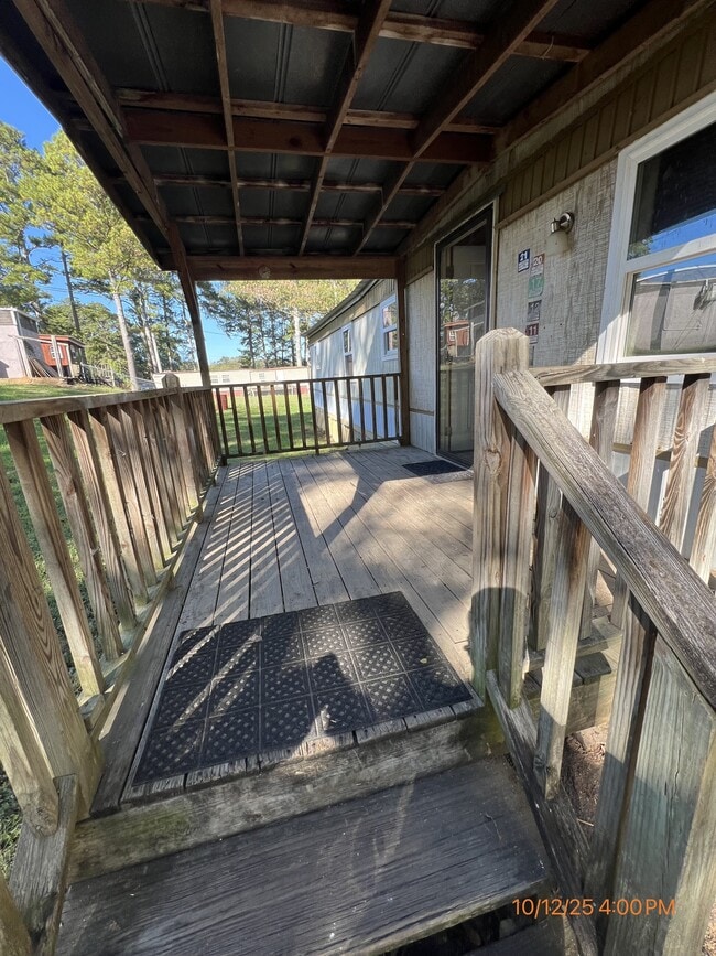 Building Photo - 1636 Old Hwy 27