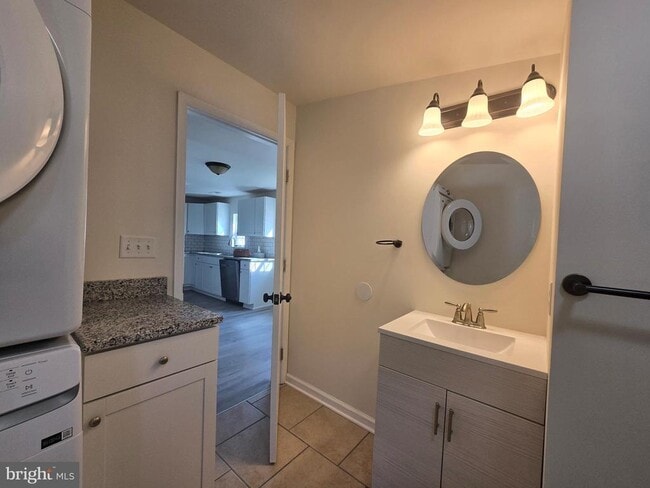 Building Photo - 34 South Main Street