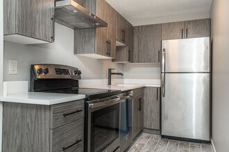 Building Photo - 14 Murdock St