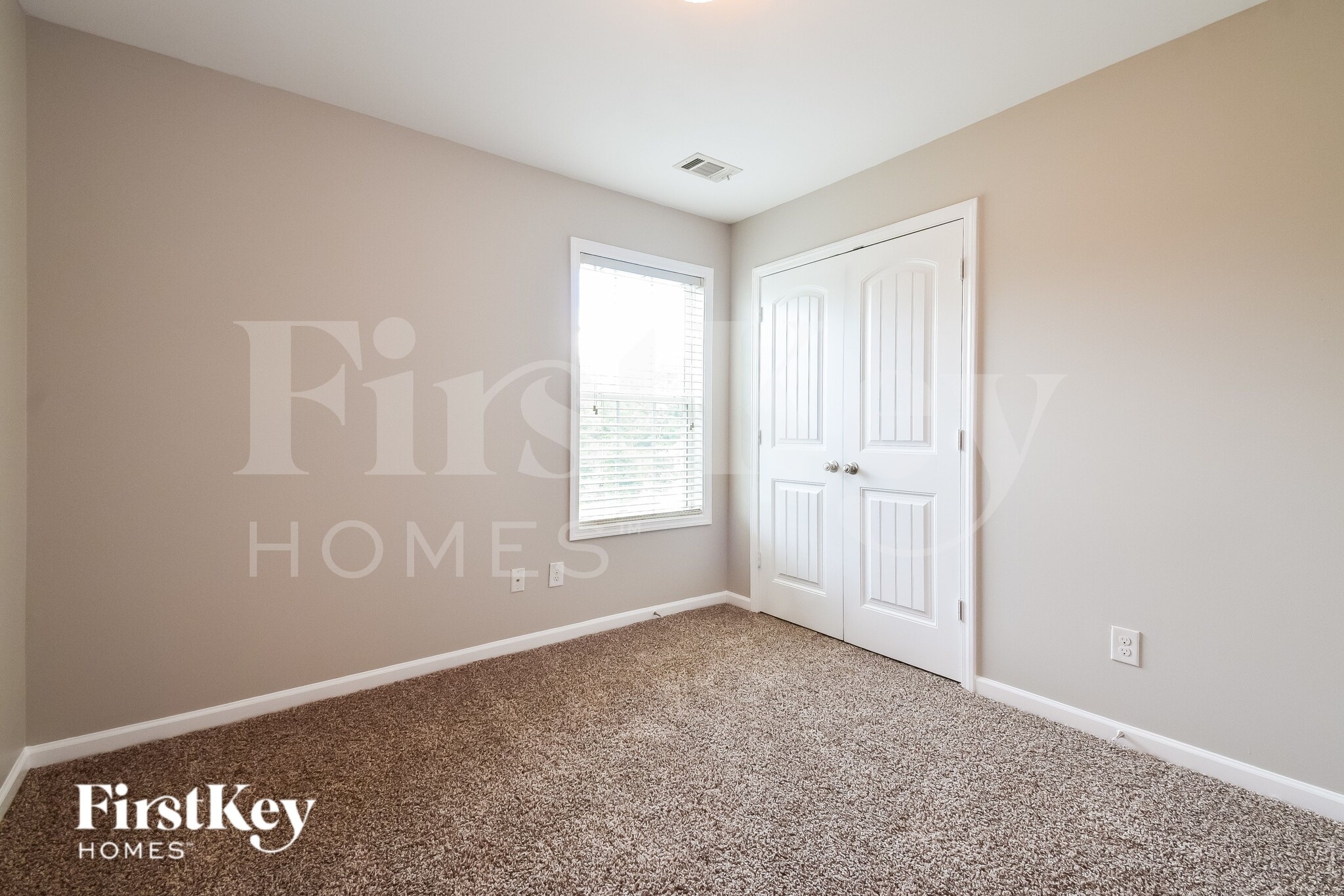 Building Photo - 6303 Spring Cove Dr