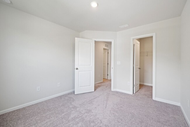 Building Photo - 13012 Lannister Dr