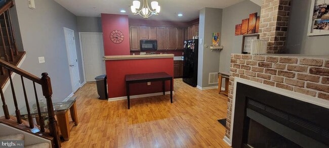 Building Photo - 42219 Black Rock Terrace