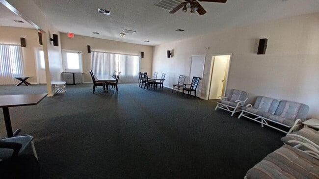 Building Photo - 280 Ulster Ln