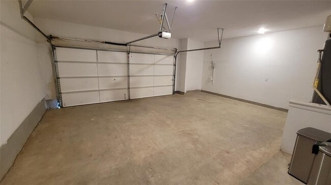 Building Photo - 505 Panzano Dr