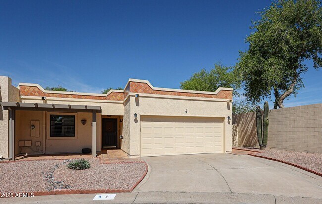Primary Photo - 7006 E Jensen St