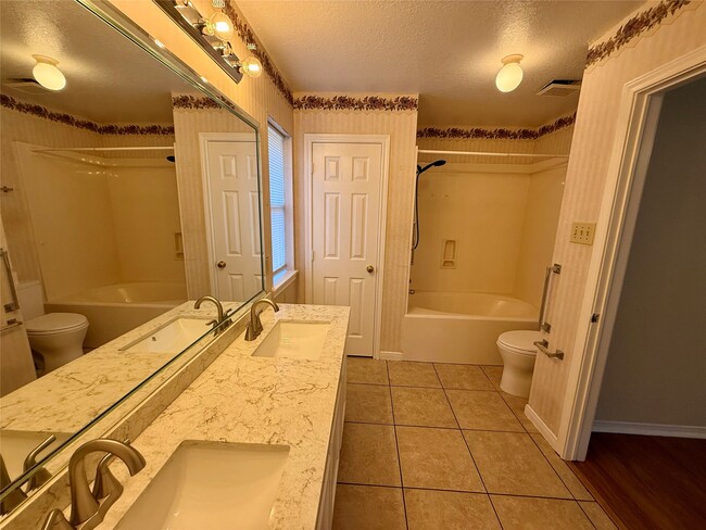 Building Photo - 1214 28th Ave N