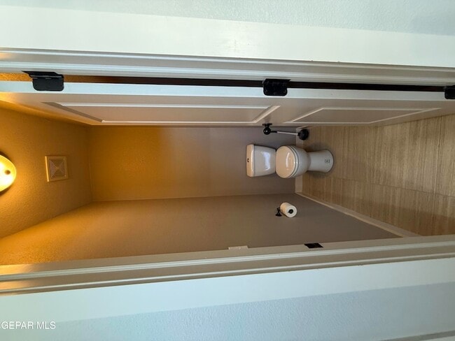 Building Photo - 3873 Loma Dante