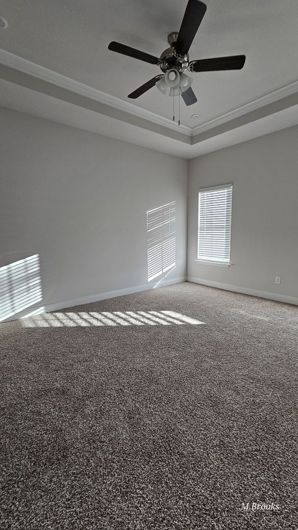 Building Photo - Beautiful home in Grand Oaks Village, Lake...