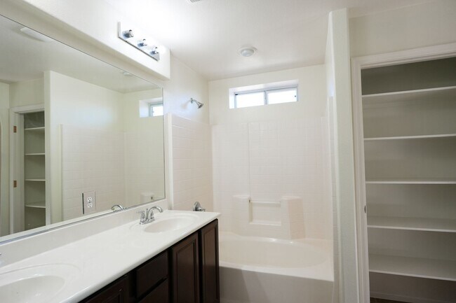 Building Photo - 7958 Valladolid Ave