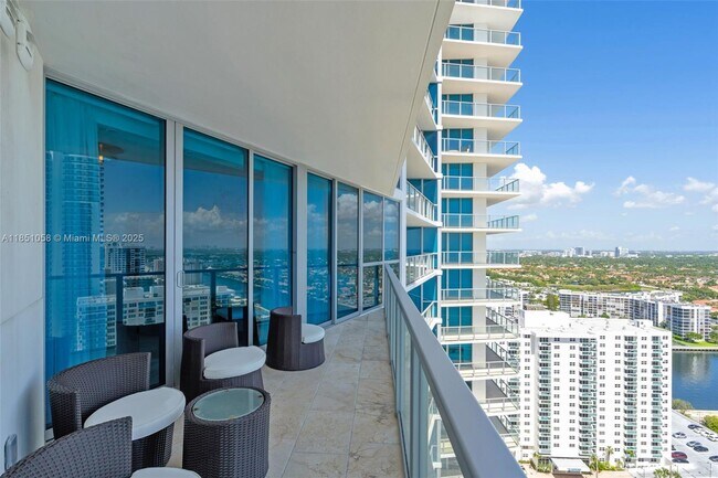 Building Photo - 3101 S Ocean Dr
