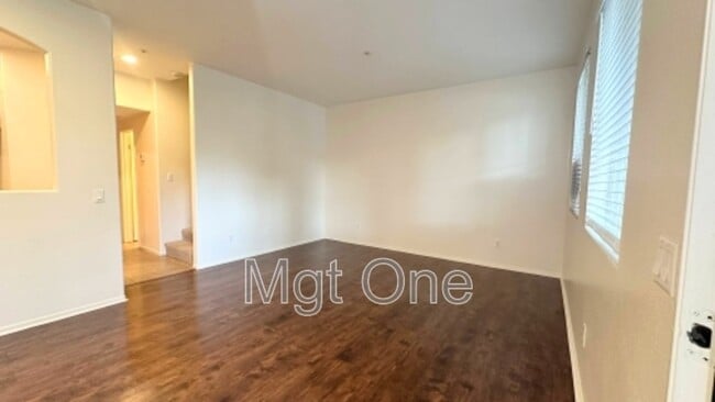 Building Photo - 5 Emory