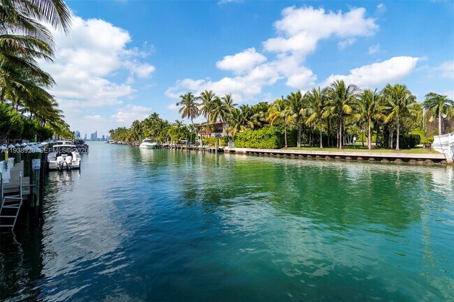 Building Photo - 1201 20th St