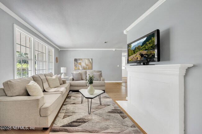 Building Photo - 1232 Hamilton St