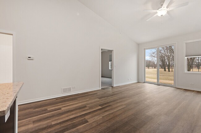 Building Photo - 11 Apollo Ct