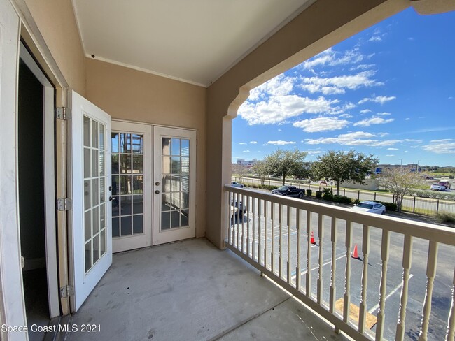 Building Photo - 6421 Borasco Dr