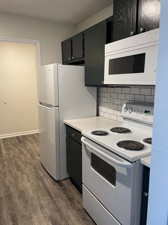 Building Photo - Hunter Pointe Apartments