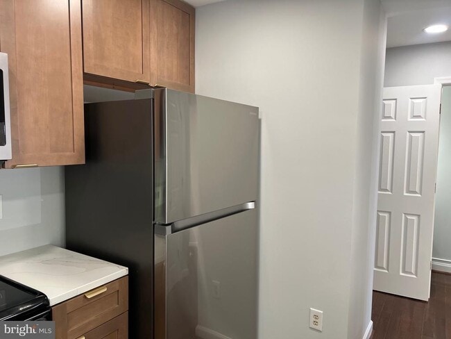 Building Photo - 12149 Salemtown Dr