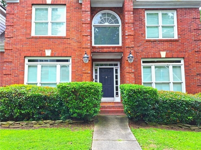 Building Photo - 2242 Lenox Walk NE