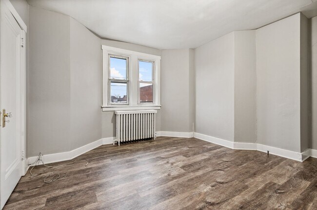 Building Photo - 101-103 E Agnew Avenue