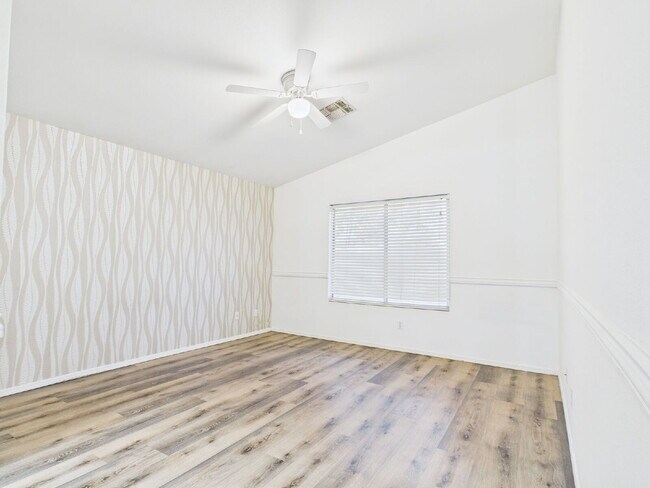 Building Photo - Charming Butler Place Home with a Swimming Pool