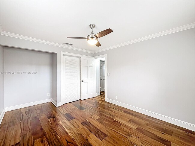 Building Photo - 4330 SW 7th St