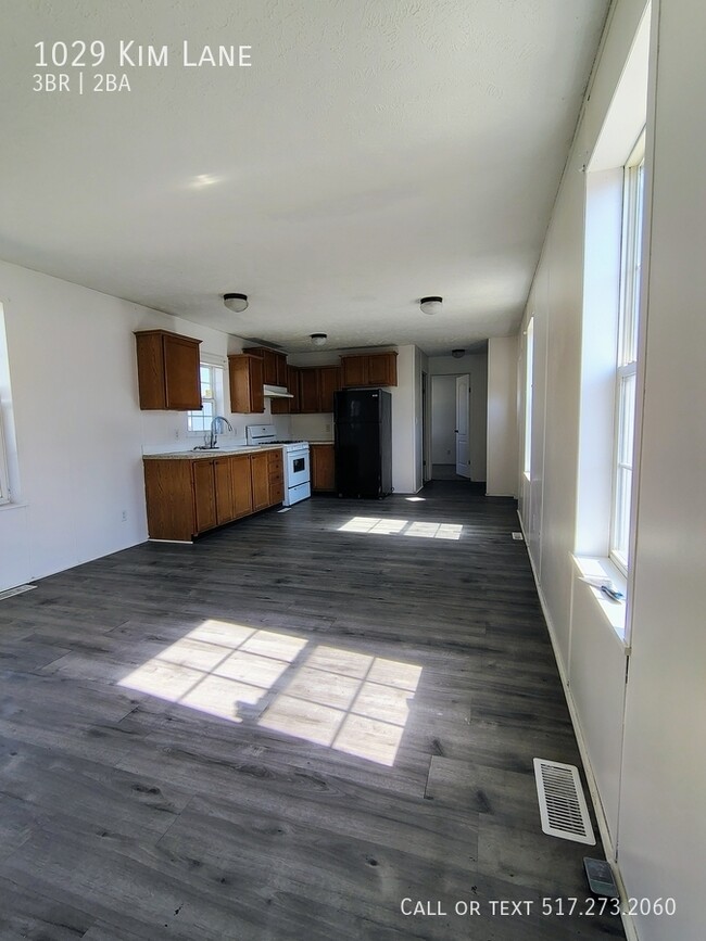 Building Photo - 1029 Kim Ln