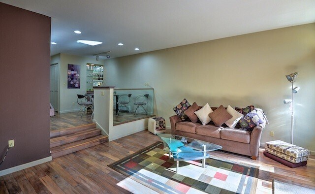 Building Photo - Incline Village: Condo - 2 Bedrooms, 2 Bat...