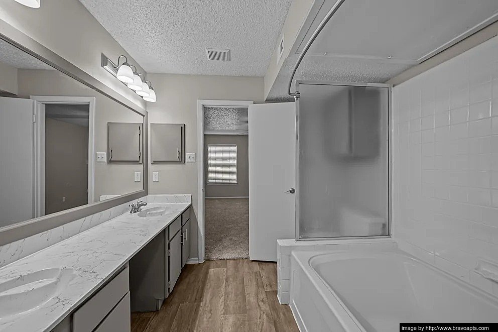 Building Photo - 2108 Calais Way