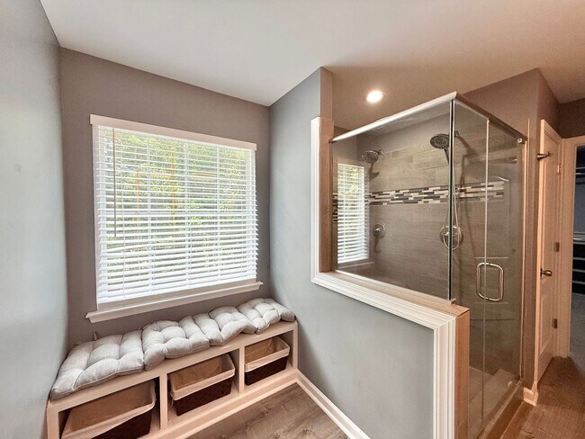 Building Photo - Newly Remodeled 4BD, 2.5BA Raleigh Home wi...