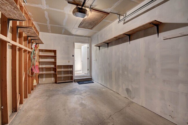 Building Photo - $2,025 - 2 Bed, 2.5 Bath Unit in Lakewood with In-Unit Laundry!