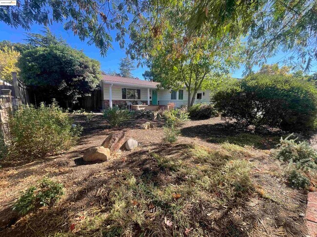 Building Photo - 1248 Hale Dr