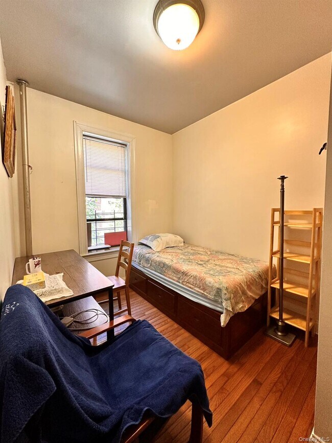 Building Photo - 522 W 151st St