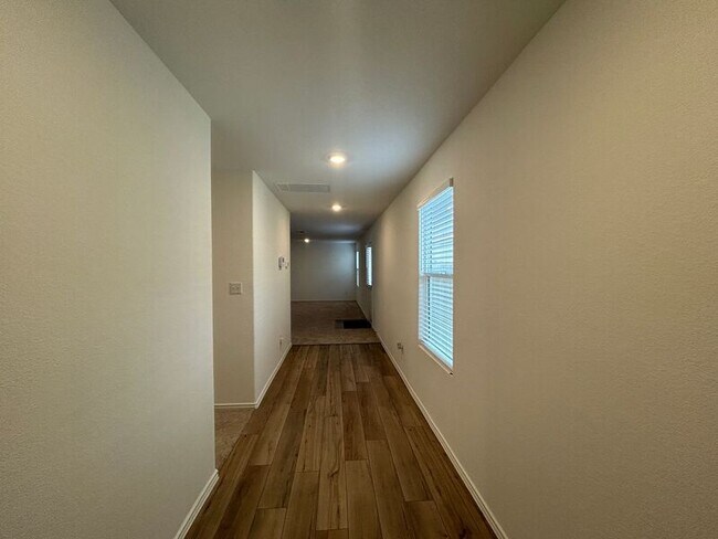 Building Photo - 1213 Catfish Ln