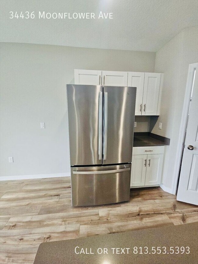 Building Photo - 34436 Moonflower Ave