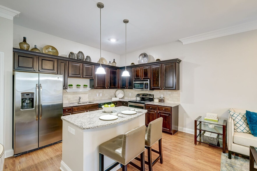 Primary Photo - Liberty Place Apartments