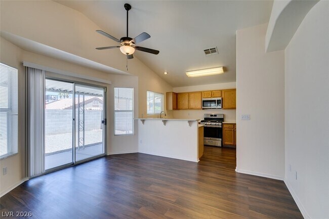 Building Photo - 8216 Ogee Dr
