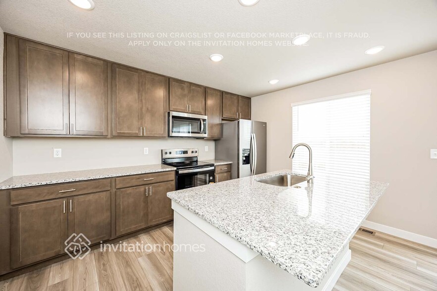 Building Photo - 11755 Mission Peak Pl