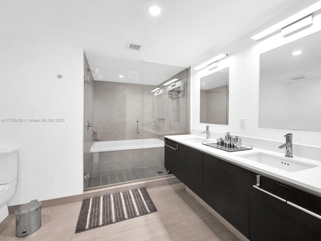 Building Photo - 6620 Indian Creek Dr