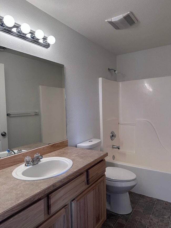 Building Photo - 16662 Shaw Pine Ct