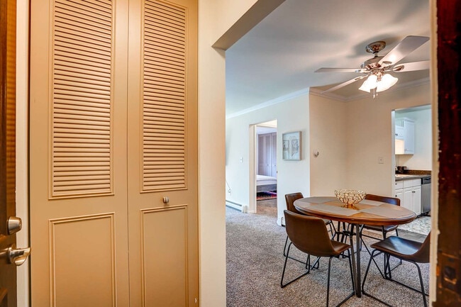 Building Photo - 3367 S 100th St